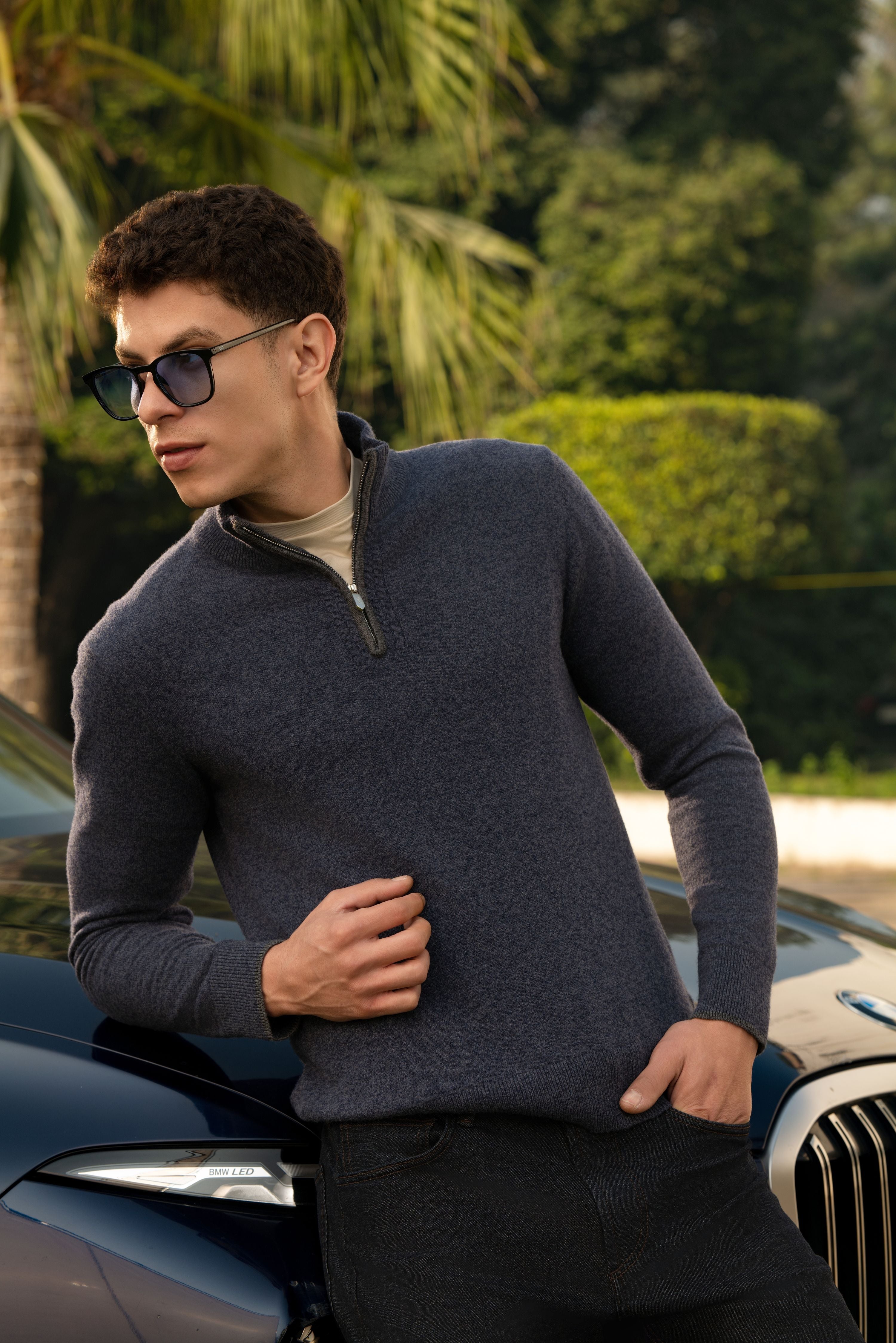 REEF – Pure Lambswool Quarter-Zip Sweater in Mélange Navy